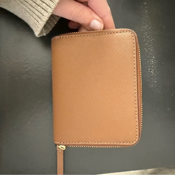 Brown Wallet with Tory Burch logo - Picture 4 of 4